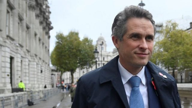 英政府のウィリアムソン無任所閣外相が辞任、いじめを非難され 国防相と教育相を歴任 BBCニュース