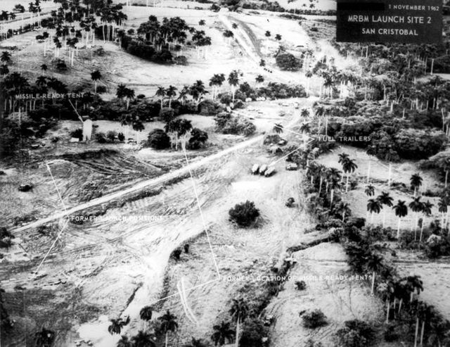 Bãi phóng tên lửa đạn đạo tầm trung của Nga tại Cuba, tháng 11 năm 1962