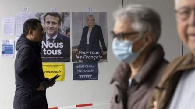 People in France, Macron and Le Pen's campaign plan.