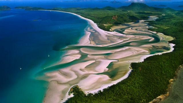 AUS