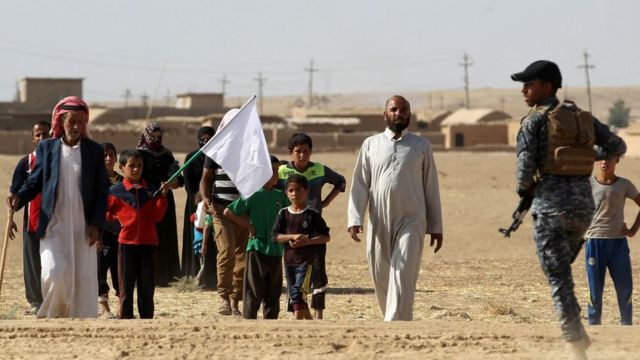 Bu insanlar Mosuldan 30km uzaqlıqda yerləşən kənddən köçür