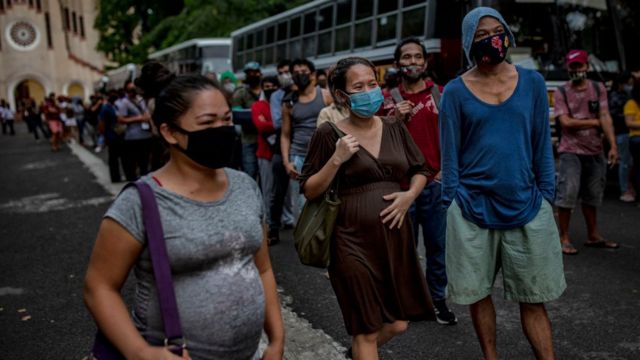 Women, Covid vaccine