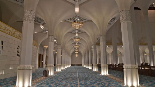 The largest mosque in Algeria