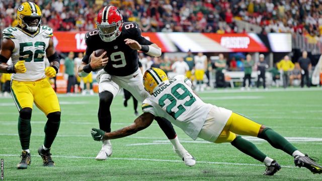 NFL week four review & results: 49ers & Eagles the only unbeaten teams as  Bills beat Miami - BBC Sport