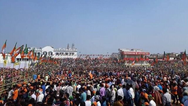 त्रिपुरा में भाजपा की एक रैली में उमड़ी भीड़