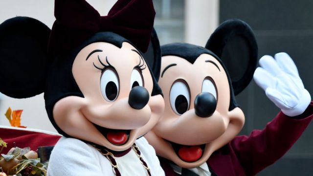 Mickey y Minnie Mouse