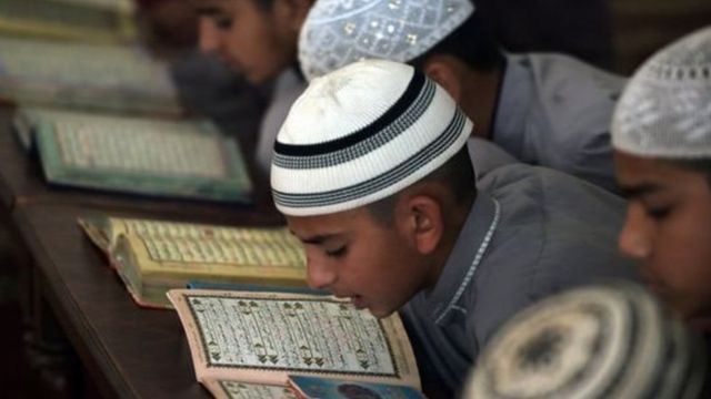 मदरसों पर पैनी नज़र