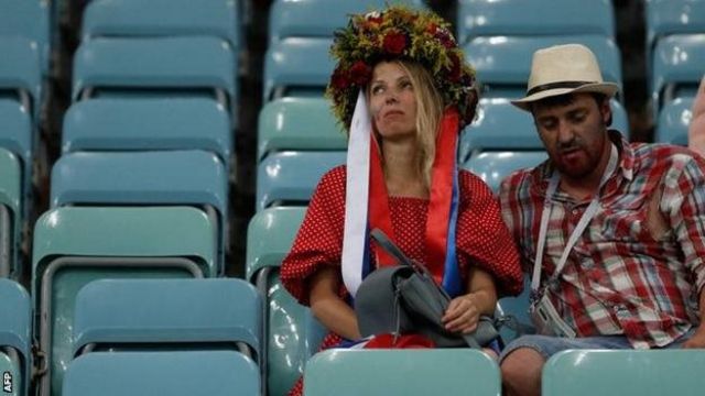Pendukung Rusia di stadion