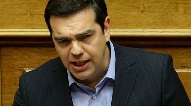 Alexis Tsipras yari yatowe kubera kwanka ingingo zo gutubika umukanda, ariko nyuma yarazishigikiye.