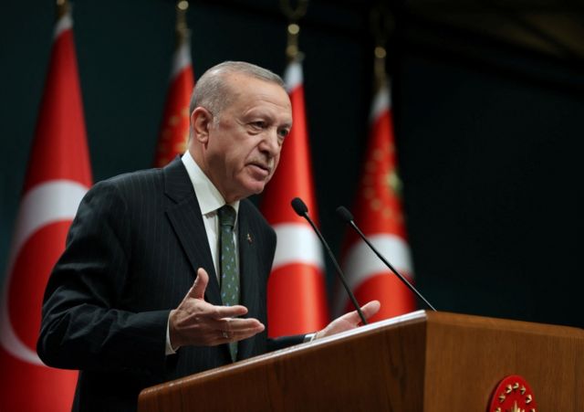 Erdoğan seçim kabinesi mi kuruyor? - BBC News Türkçe