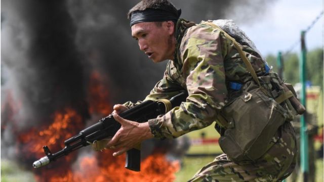 Cómo son los Juegos Militares la competencia de ejercicios bélicos organizados por - BBC News Mundo