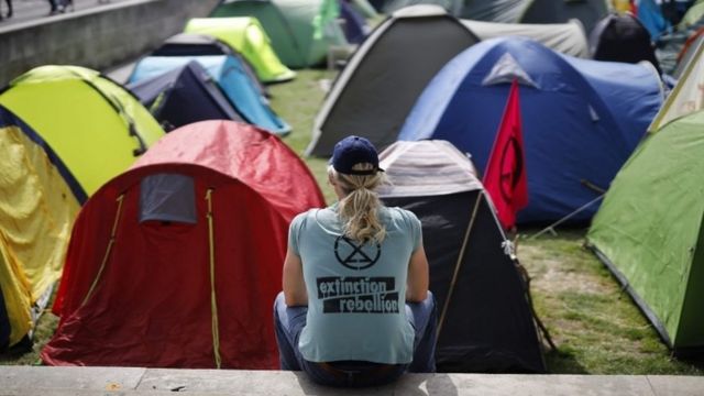 Палатки участников "Восстания против вымирания"