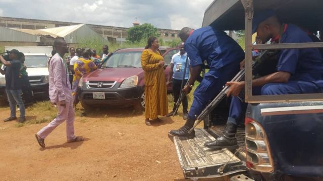 APC Primaries: Eyigharịala nke Abia state - BBC News Ìgbò