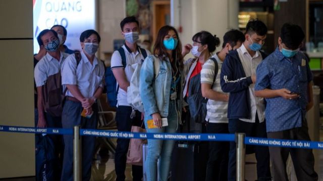 Một số tỉnh thành tại Việt Nam bắt đầu mở cửa để đón các chuyến bay quốc nội