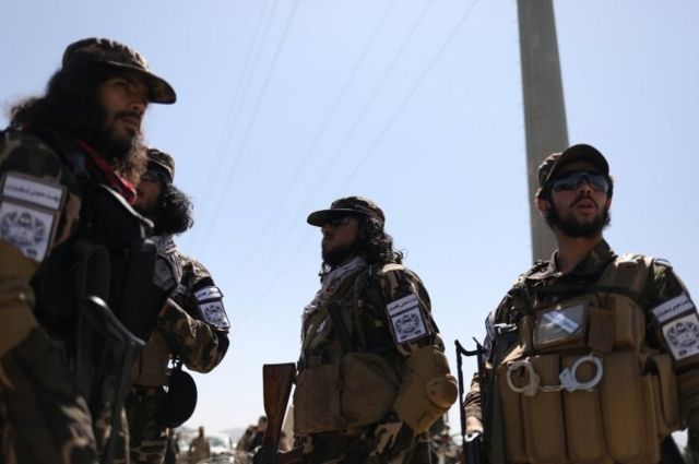 Kabil Havalimanı'ndaki Taliban güçleri