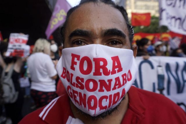 Manifestante en Avenida Paulista, en Sao Paulo.