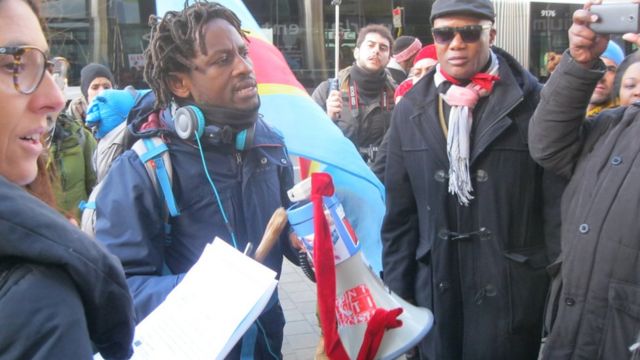 John Mpaliza a marché de Reggio Emilia en Italie jusqu'au Parlement européen à Bruxelles pour dénoncer un "génocide" en cours à Béni, en RDC