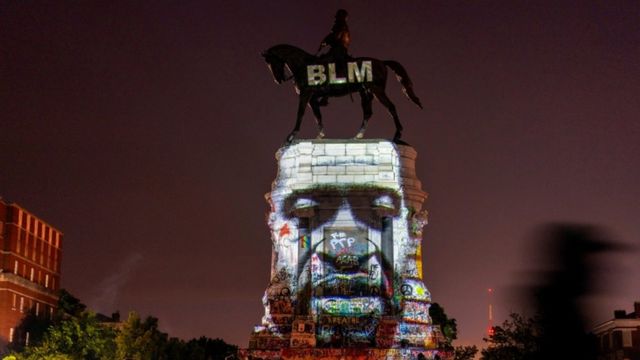 トランプ米大統領 記念碑や像の破壊に禁錮刑を科す大統領令に署名 Bbcニュース