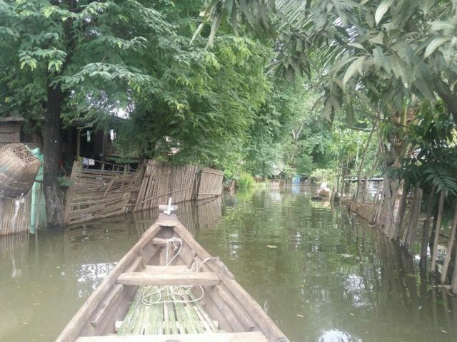 ရေနစ်မြုပ်နေတဲ့ ပြည်မြို့၊ နဝင်းရပ်ကွက်