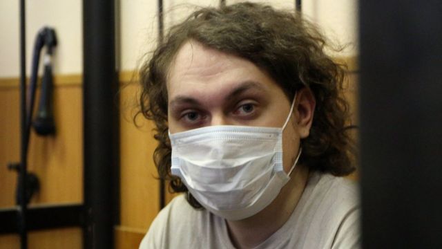 Следствие попросило освободить из СИЗО блогера Юрия Хованского, обвиненного  в призывах к терроризму - BBC News Русская служба