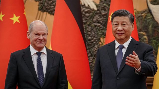 O presidente da China, Xi Jinping, e o chanceler alemão, Olaf Scholz