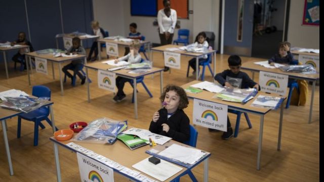 Pais não poderão responsabilizar escolas ou poder público por