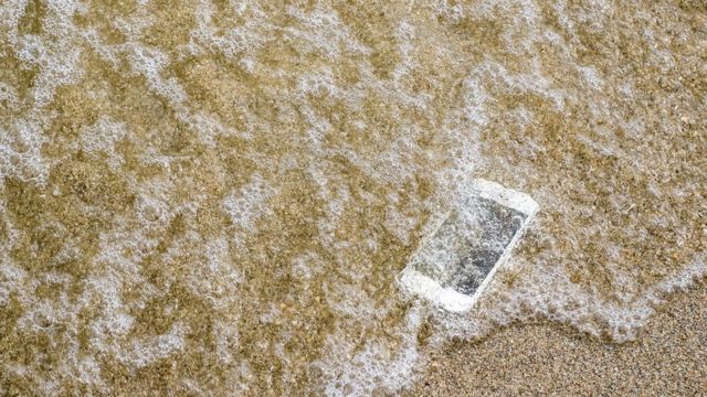 手机会不会成为我们留给未来世代的文物之一（图片来源：Getty）(photo:BBC)