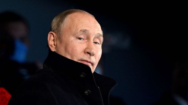 Rusia y Ucrania: qué es un crimen de guerra _123522586_putin_976getty