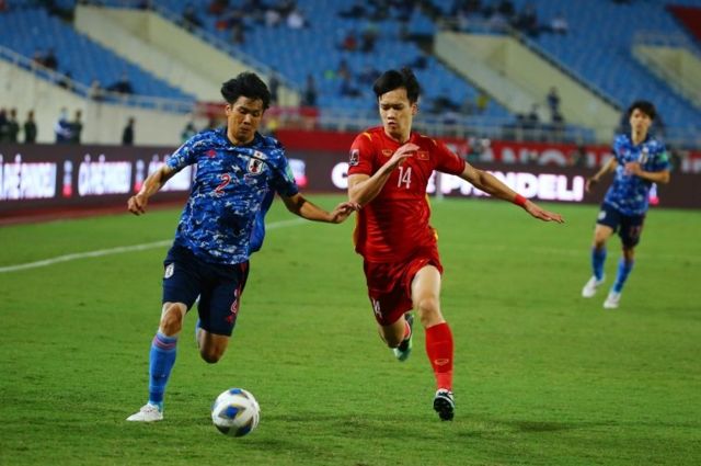 Vong loai World Cup: Viet Nam thua sat nut Nhat Ban