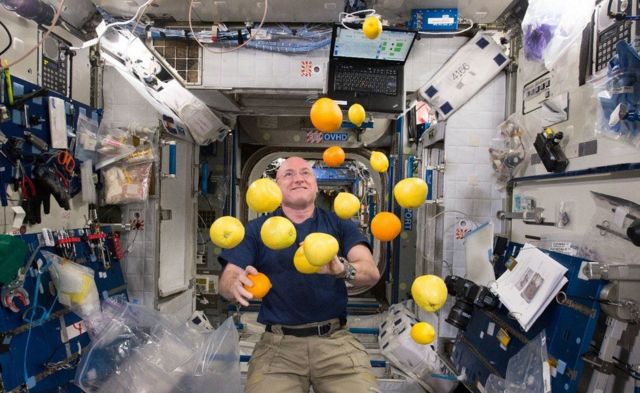 سكوت كيلي على متن محطة الفضاء الدولية
