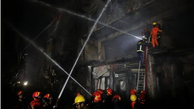 बांग्लादेश, इमारत में लगी आग