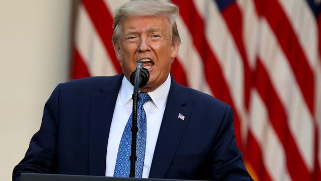 Muerte George Floyd: Trump amenaza con desplegar al ejército en las calles de EE.UU. si continúan los disturbios - BBC News Mundo