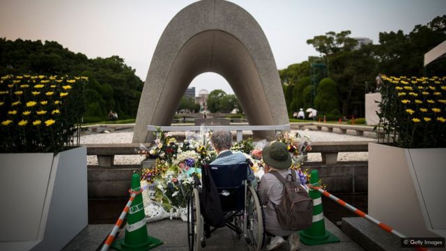 Buri mwaka i Hiroshima bibuka uko uyu mujyi warekuriweho bombe kirimbuzi igahitana abantu barenga 135,000