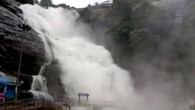 குற்றாலம் அருவி