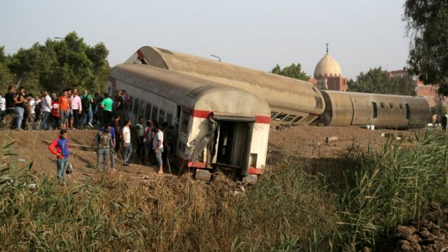 حادث قطار طوخ: قتلى وعشرات الجرحى في ثالث حادث قطارات في مصر خلال شهر - BBC News عربي