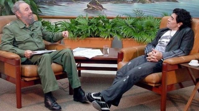 ملاقات مارادونا با فیدل کاسترو در کوبا