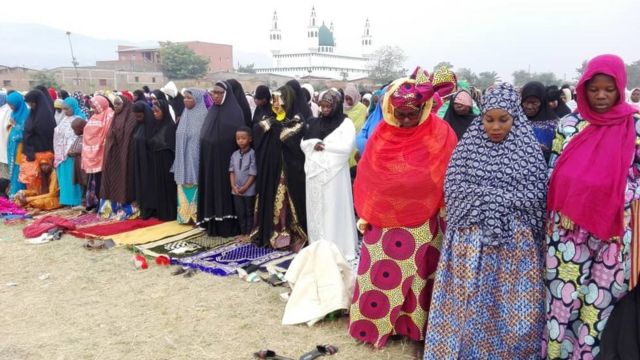 'Idel Hajj' Nti Gisigura 'umunsi W'intama', Kuba Islamu - BBC News Gahuza