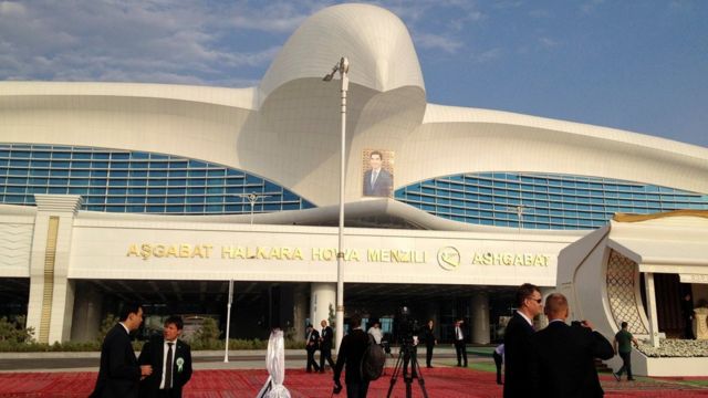 Aeropuerto de Ashgabat, Turkmenistán.