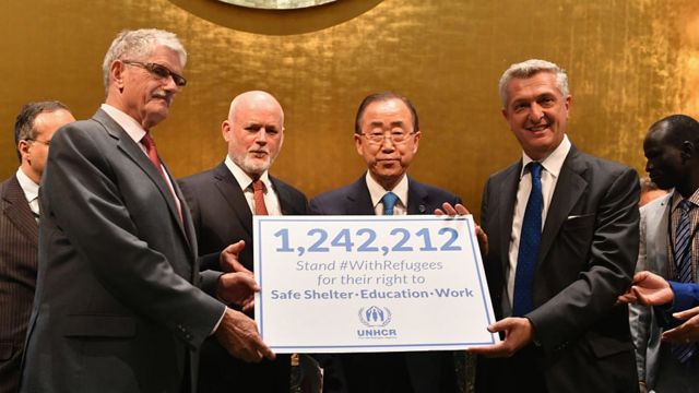 Les dirigeants du monde présents à la conférence ont signé une déclaration s'engageant à apporter une réponse humaine et mieux organisée à la crise des réfugiés.