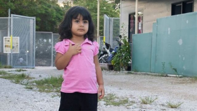 නායුරු සරණාගත සිර අඩස්සියේ පසුවන දෙහැවිරිදි දැරියක්
