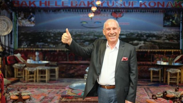 يوسف كوناك، صاحب مطعم في مدينة وان التركية