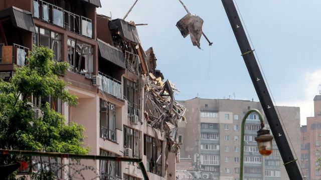 مبنى مدمر في كييف