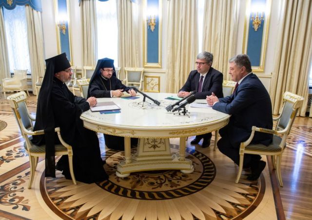 Організаційно-правовими питаннями підготовки Об'єднавчого собору будуть займатися надіслані Константинополем патріарші екзархи
