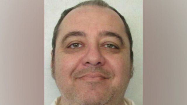 கென்னத் யூஜின் ஸ்மித் 