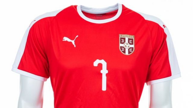 Mundial Rusia 2018: conoce las 32 camisetas oficiales que lucirán la Copa del Mundo de fútbol - BBC News
