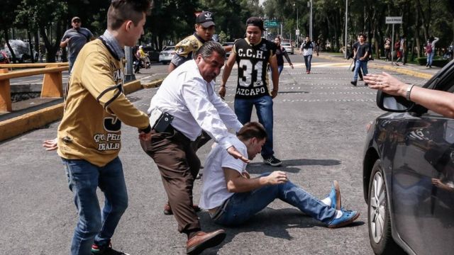 Un estudiante de la UNAM es atacado por varios jóvenes