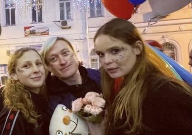 Pussy Riot выживают из России почему их постоянно арестовывают Bbc News Русская служба