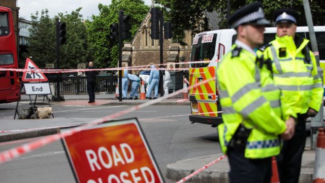 ataques en Londres - carretera cerrada