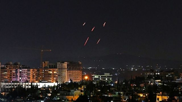 Şam'da İsaril bombardımanı