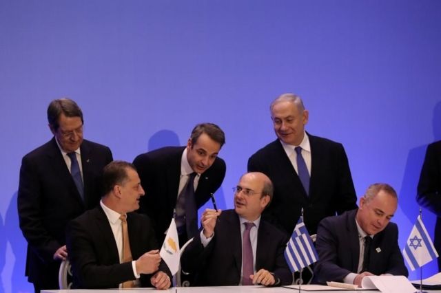 EastMed doğalgaz boru hattı için Atina'da yapılan imza töreni